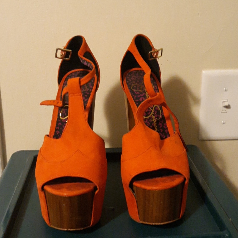 Women heels